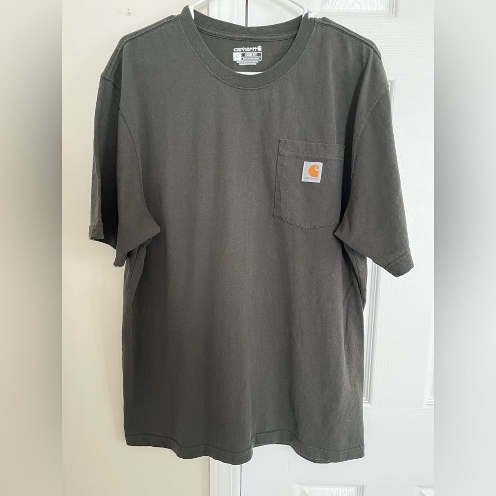 Carhartt Men's green loose fit Pocket Tee